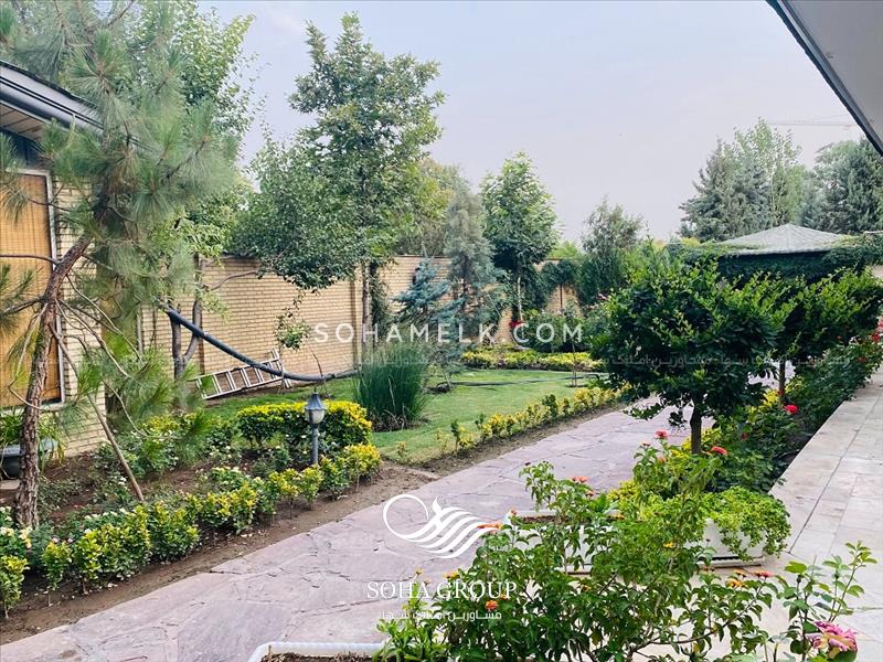 4600متر باغ ویلا فوق العاده سرسبزو زیبا درمحمدشهر کرج