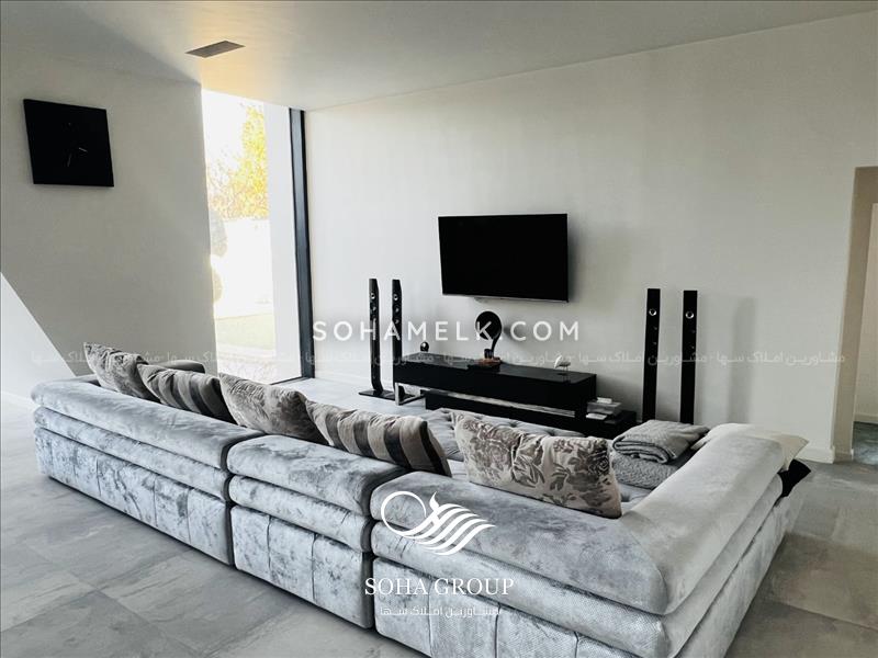 1500 متر باغ ویلا با معماری اروپایی و بسیار لوکس در قلب شهریار