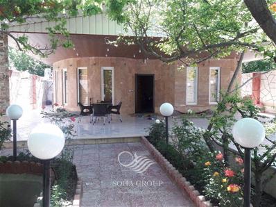 700متر باغ ویلای زیبا در شهریار