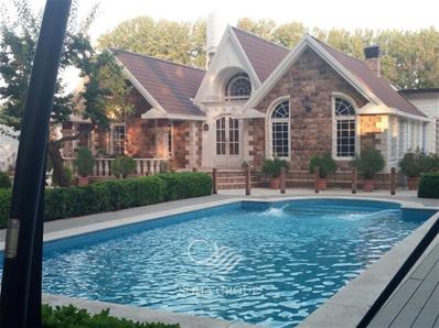 2500 متر باغ ویلارویایی در محمدشهر